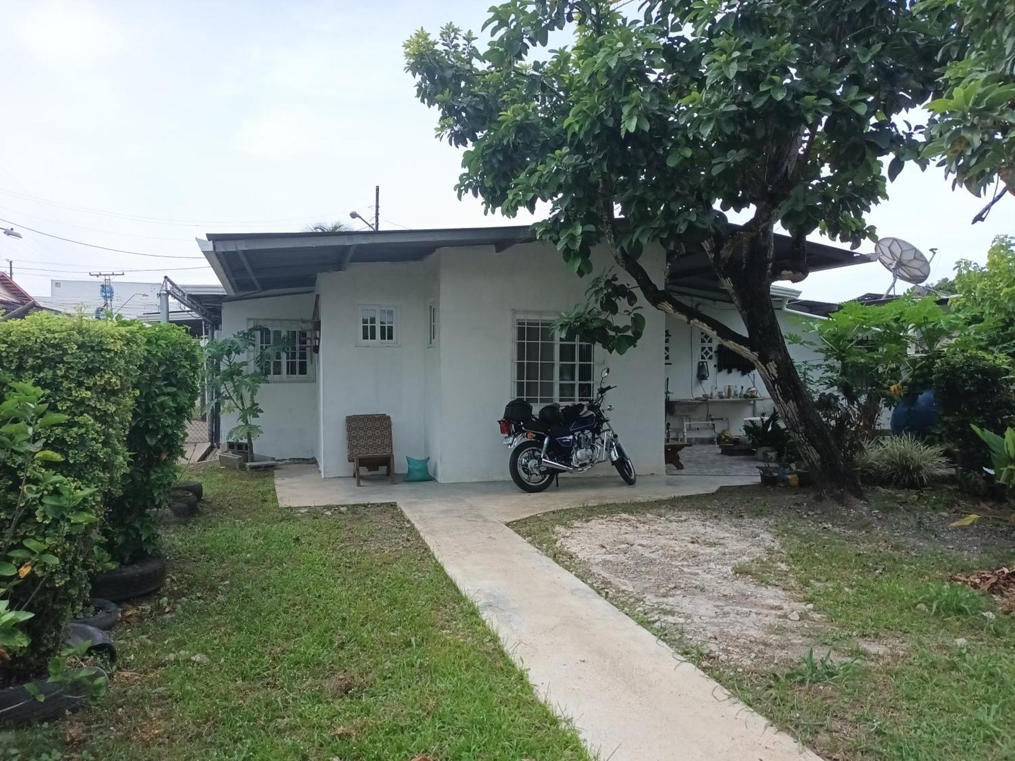 Gia'S Garage & Home For Bocas Travelers Almirante Екстер'єр фото