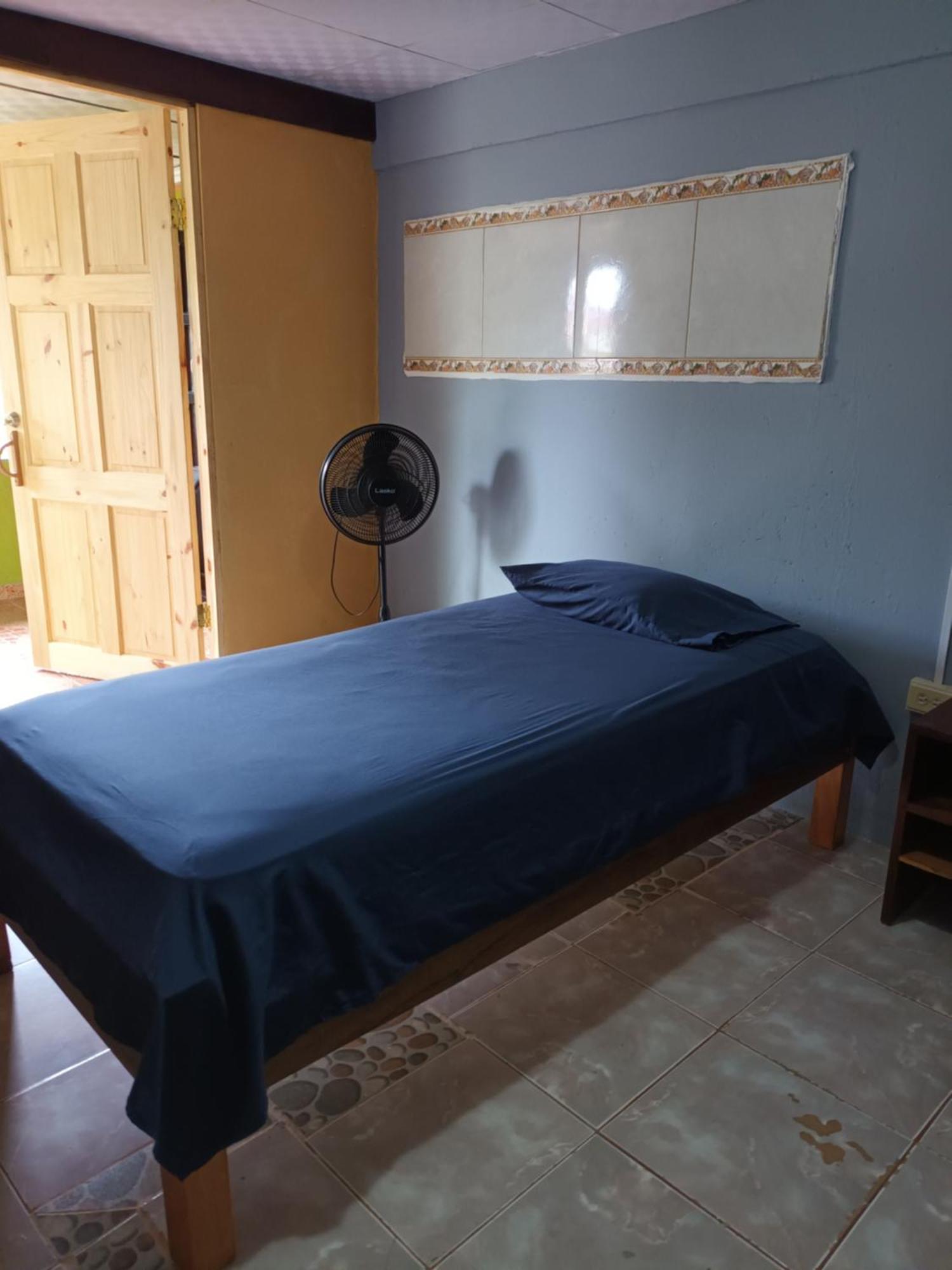 Gia'S Garage & Home For Bocas Travelers Almirante Екстер'єр фото